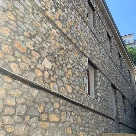 Apartment οικία αποζαρι μικρή περσα Kastoria